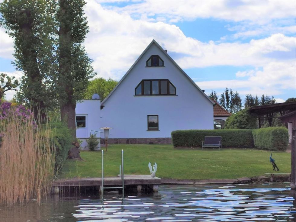 Regner Das Anwesen am See (4 Sterne nach DTV